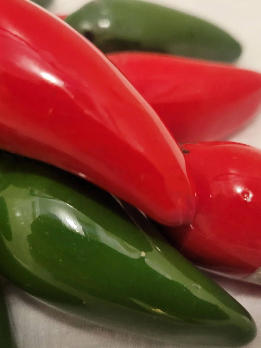 Ceramic Decorative Red & Green Chili Pepper Hanging Garland - Home Holiday